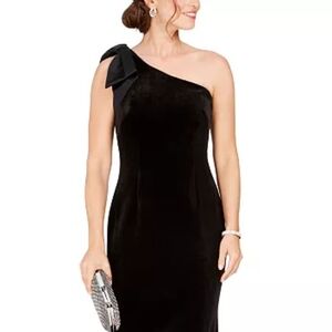 Size 12 Aqua dress midi velvet one shoulder dress.